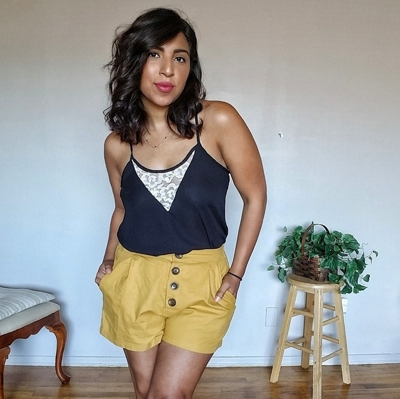 Tops - 🏷CLEARANCE BLACK CREAM LACE INSET TANK TOP